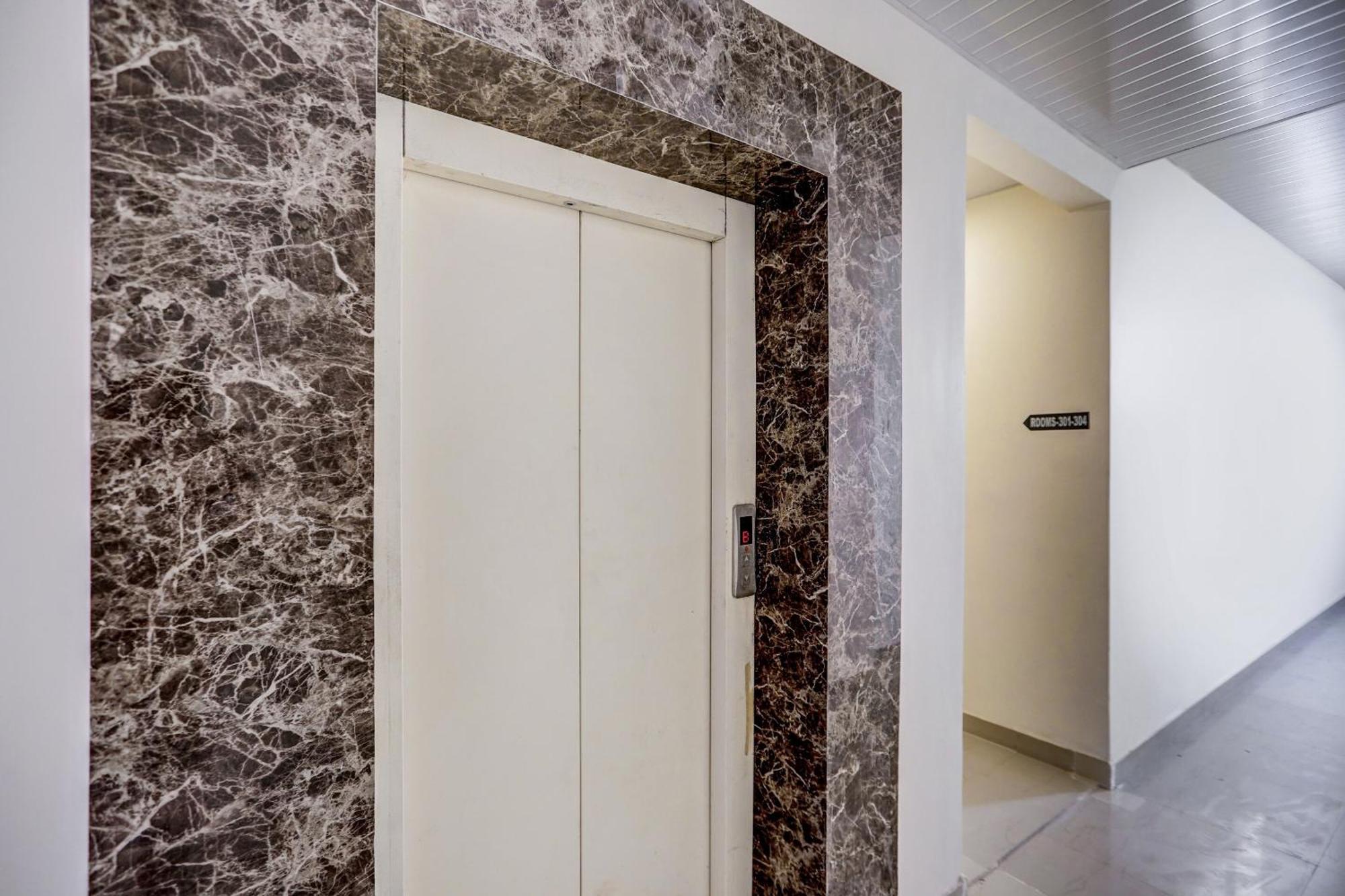 Collection O Sr Inn Awas Vikas Kanpur Zewnętrze zdjęcie
